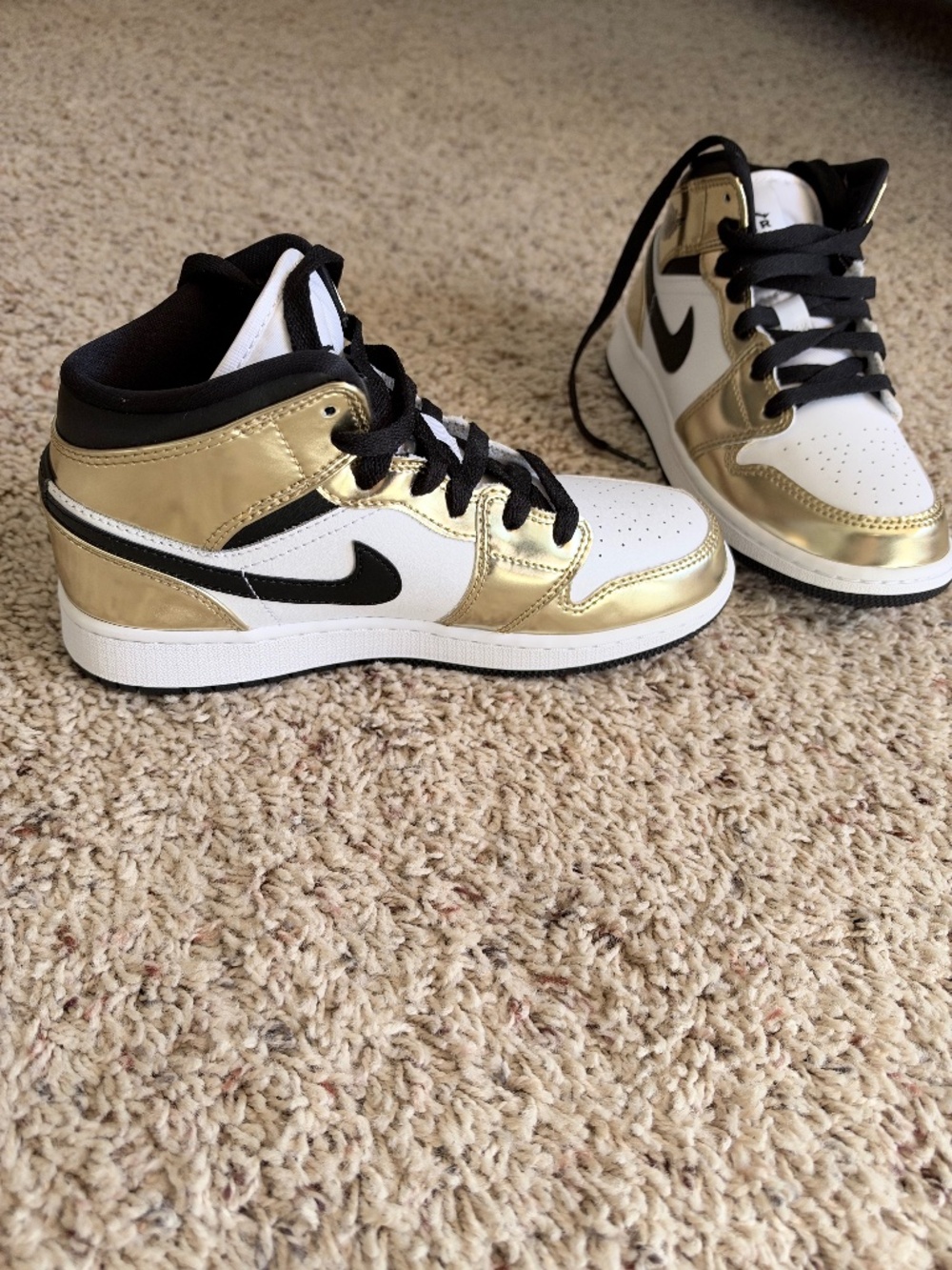 Youth sneakers